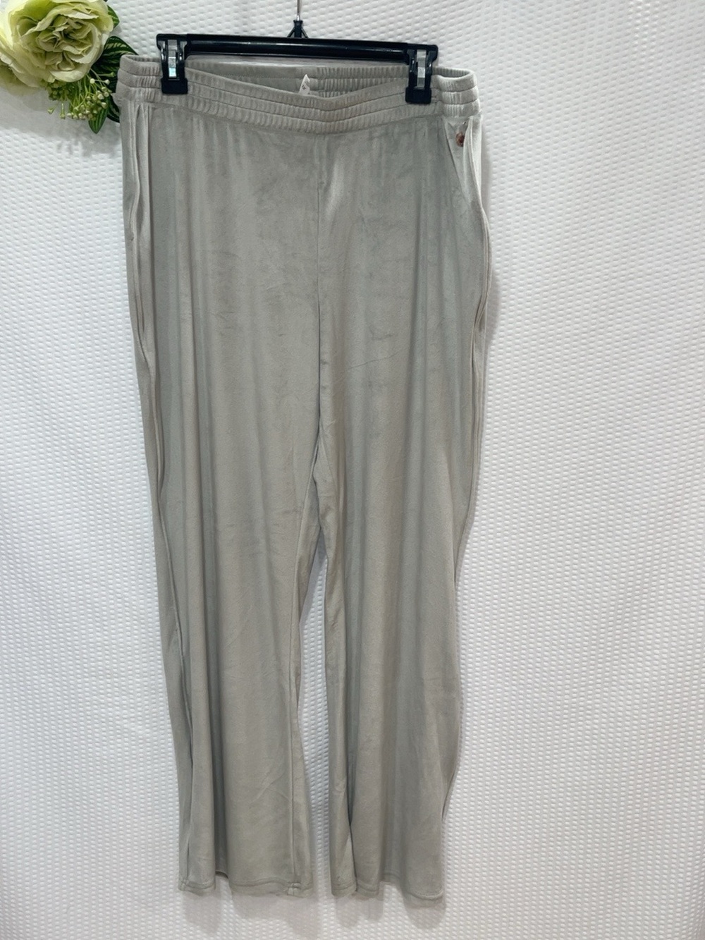 Danskin Women’s XL Sage Green Velour Lounge Pants Soft Elastic Waist
